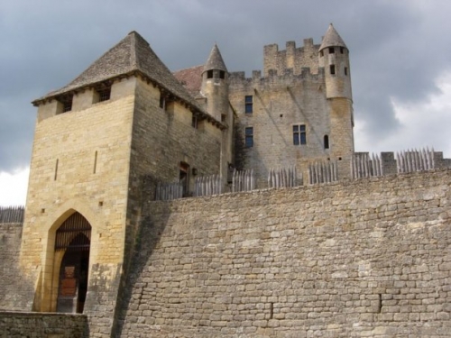 Замок Бейнак (Ch?teau de Beynac)
